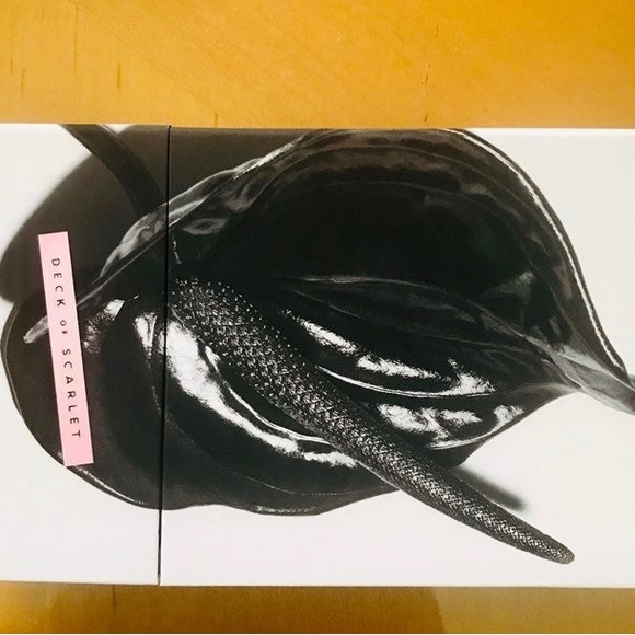 NEW Deck of Scarlet palette edition #04 - Picture 3 of 4